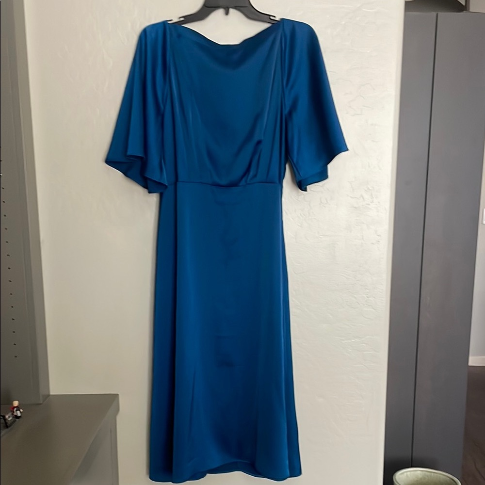 Banana Republic blue satin flutter sleeve dress - Picture 2 of 6